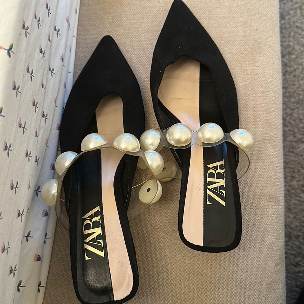 Black zara heels